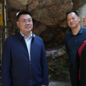 欧辅国督导溶洞排查整治工作