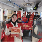 "出站即归家"！安仁县开通"返乡直通车"接老乡回家过年