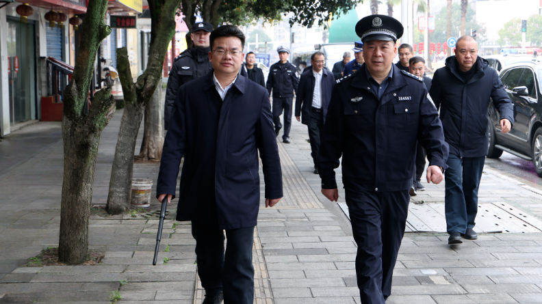 城市建设提质增效 安全生产常抓不懈