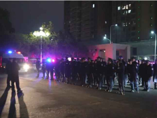 县公安局开展集中清查行动 筑牢节日安全防线