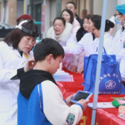 我县开展第27个全国爱耳日公益宣传义诊活动