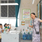 周文玉:二十六载杏坛深耕 匠心育人绽芳华(发魅力安仁推文 安仁发布 安仁新闻网 短视频)