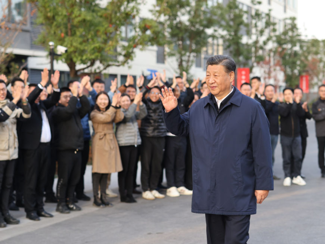 人民领袖｜一城锦“绣”为人民