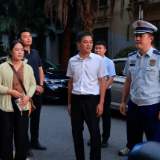 我县开展住宅小区消防夜查行动 筑牢居民安全防线