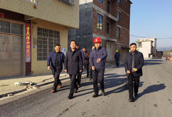 吴恢才：加速推进上坦公路建设 保质保量确保按时通车