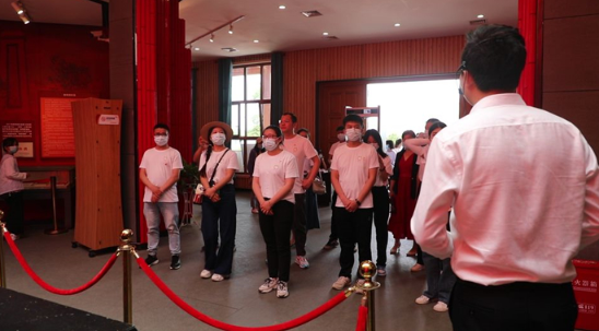 道县：红色旅游正当时 青年打卡学党史
