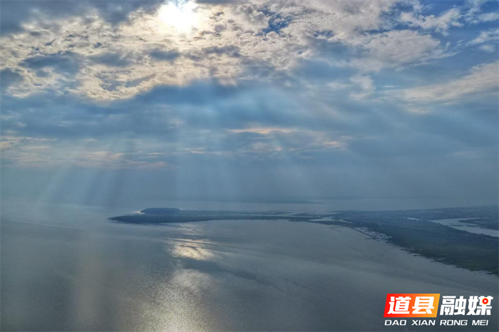 1011秋夜洞庭:足球与诗意的交响华章14_副本.png 1011秋夜洞庭:足球与诗意的交响华章14_副本.png