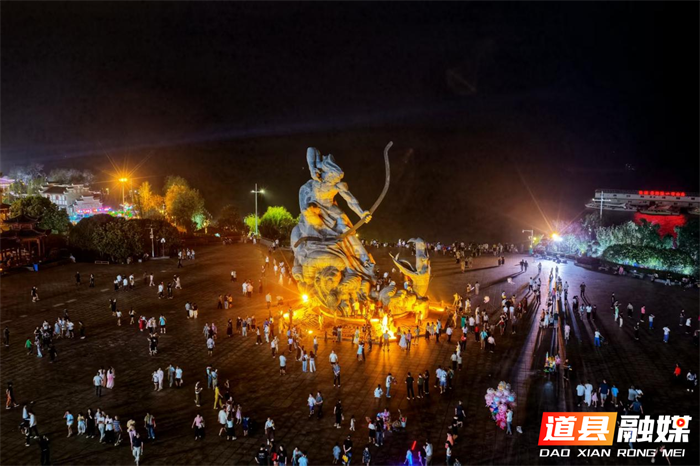 1011秋夜洞庭:足球与诗意的交响华章10_副本.png 1011秋夜洞庭:足球与诗意的交响华章10_副本.png