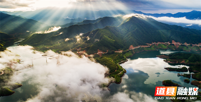 微信图片_20251027090223_36_220.jpg 微信图片_20251027090223_36_220.jpg