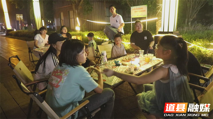 0729道县：地摊“小经济”激活民生“大舞台” (1)_副本1.jpg