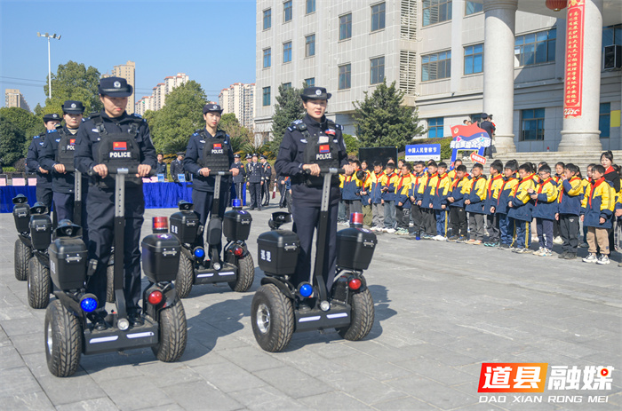 2026年1月8日，湖南省永州市道县公安局举行庆祝中国人民警察节活动。第6个中国人民警察节临近，道县公安局通过升警旗仪式、重温入警誓词以及警营开放日活动等多种形式迎接中国人民警察节的到来。