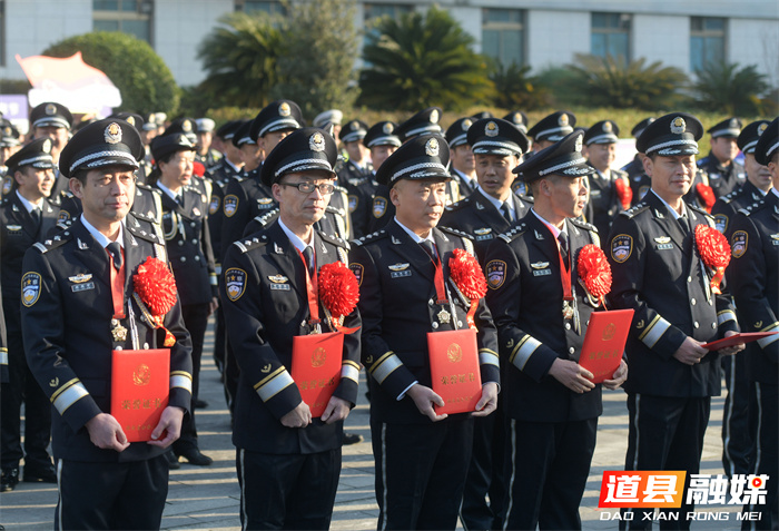 2026年1月8日，湖南省永州市道县公安局举行庆祝中国人民警察节活动。第6个中国人民警察节临近，道县公安局通过升警旗仪式、重温入警誓词以及警营开放日活动等多种形式迎接中国人民警察节的到来。