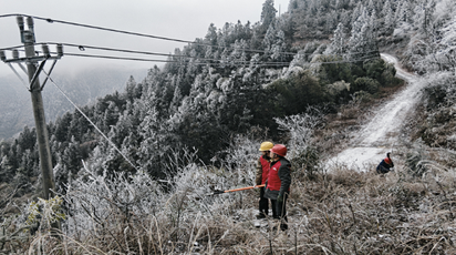 国网道县供电公司：迎寒而上 奋战防冻融冰一线
