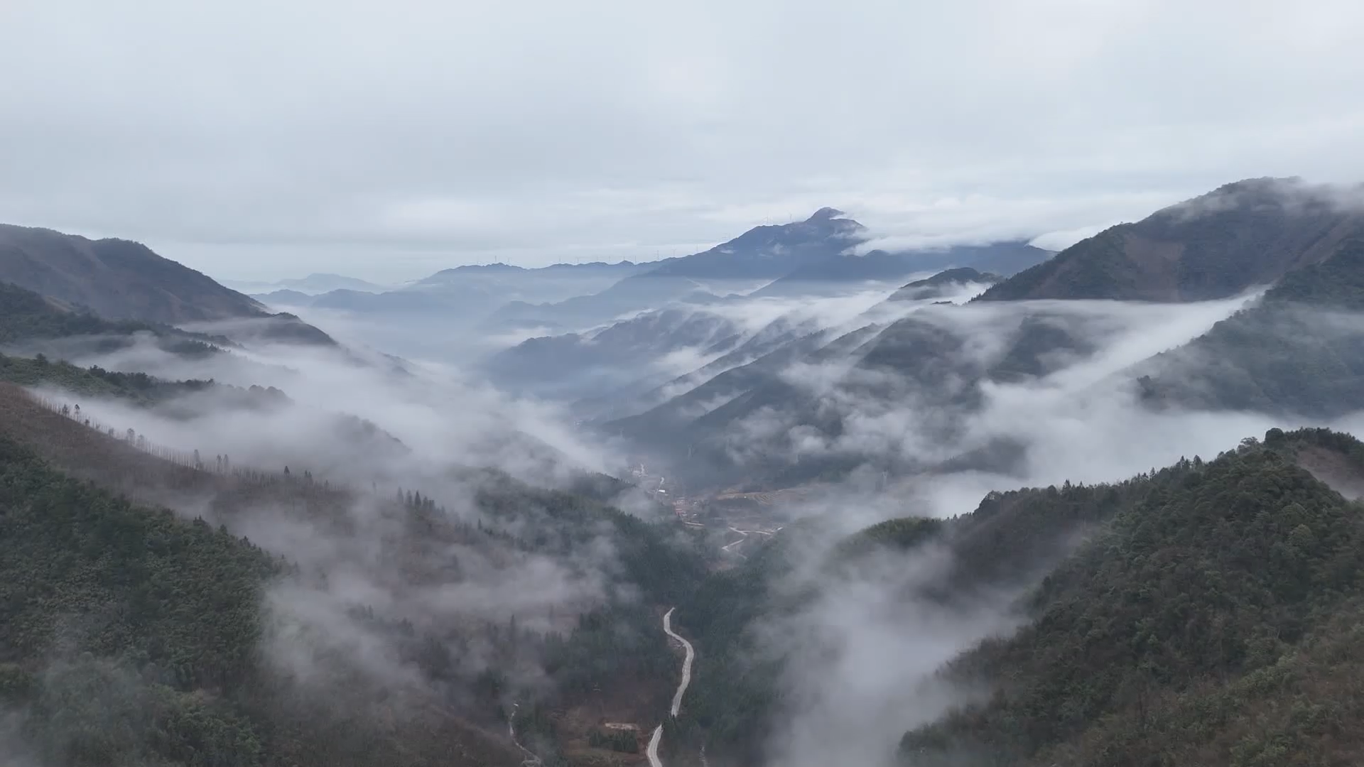 道县两界山现云海奇观如仙境