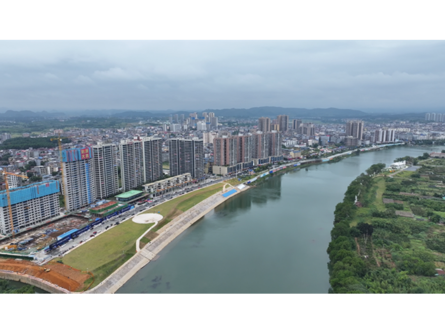 道县：国庆假期楼市人气旺 政务服务赋能城市安居