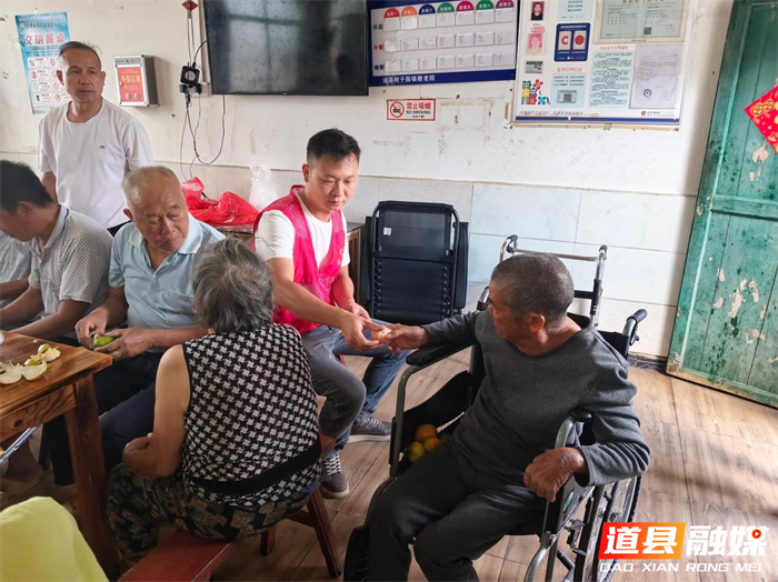 1019道县开展“强化权益保障·守护银龄安全”志愿服务活动02_副本.png 1019道县开展“强化权益保障·守护银龄安全”志愿服务活动02_副本.png