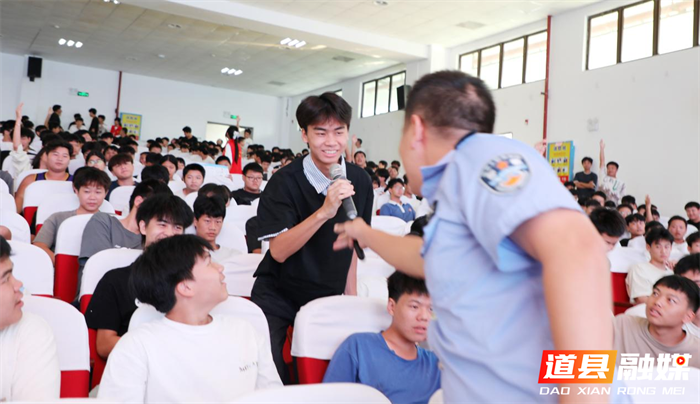 1019拧紧“防毒阀” 守护青春不“毒行——永州工贸学校（道州技工学校）开展禁毒宣传讲座04_副本.png