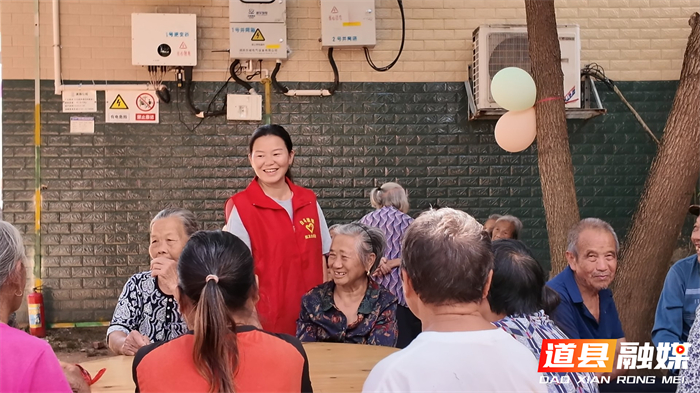 1019道县：党建引领办起惠民食堂 “劳动积分”激活基层治理 (2)_副本.jpg