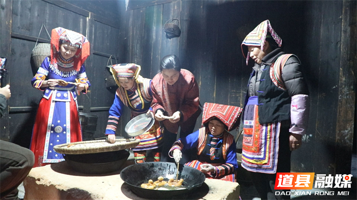 0216相聚湘超冠军城 我在道县过大年：双村联欢奏响新春序曲 (11)_副本1.jpg