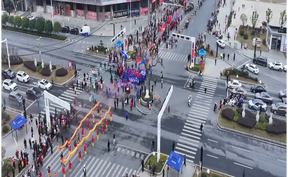 视频 | 非遗贺岁 福暖古城 道县举行2026年“龙船大拜年”新春巡游活动