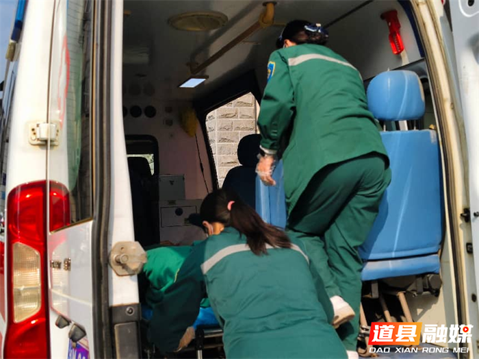 0228【春节我在岗】143趟次“生死时速”!直击道县中医医院急诊120的别样春节01_副本.png 0228【春节我在岗】143趟次“生死时速”!直击道县中医医院急诊120的别样春节01_副本.png