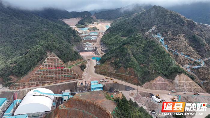 0302道县：策马扬鞭抢开局 紫金锂业复工复产劲头足 (12)_副本.jpg