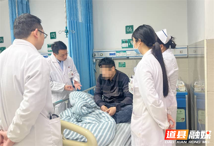 030225岁小伙突发心脏骤停 道县人民医院极速施救抢回年轻生命02_副本.png 030225岁小伙突发心脏骤停 道县人民医院极速施救抢回年轻生命02_副本.png