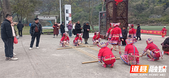 0304道县:苏永一家亲 欢喜闹元宵 (2)_副本.jpg 0304道县:苏永一家亲 欢喜闹元宵 (2)_副本.jpg