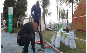 视频 | 道县：快速修护破损步道 守护市民出行安全