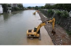 道县：清淤疏浚保畅通  龙船赛道焕新颜