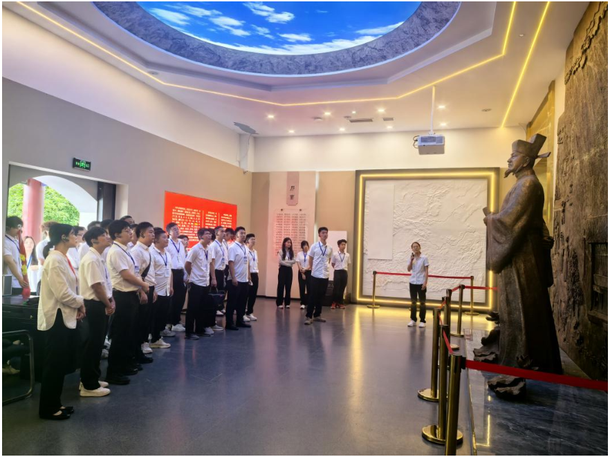沉浸式教学淬初心 凝心铸魂勇担当 县委2026年第30期中青班开展现场教学活动