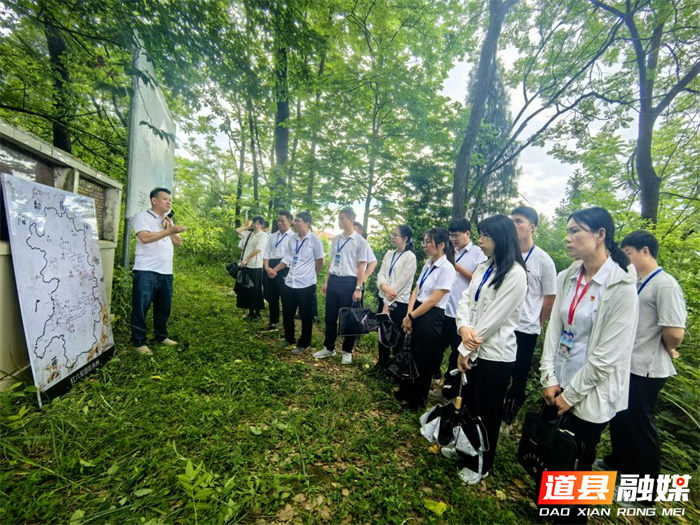 0520沉浸式教学淬初心 凝心铸魂勇担当 县委2026年第30期中青班开展现场教学活动03_副本.png 0520沉浸式教学淬初心 凝心铸魂勇担当 县委2026年第30期中青班开展现场教学活动03_副本.png