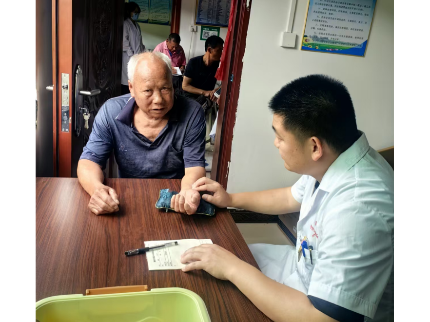 【医疗服务提升年】道县医共体中医医院：健康体检送下乡 优质服务暖人心