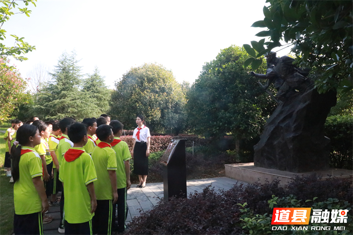 0601道县：高举队旗心向党 童心赓续红色血脉 (6)_副本.jpg