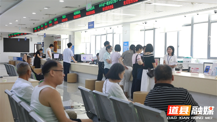 0601道县:优化提质政务服务热线 联动处置赋能基层治理 (2)_副本.jpg 0601道县:优化提质政务服务热线 联动处置赋能基层治理 (2)_副本.jpg