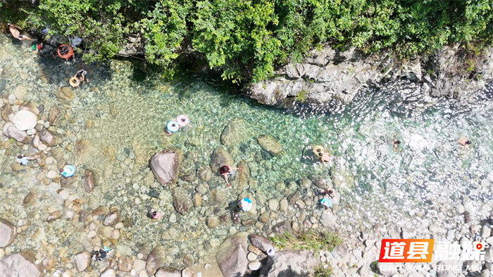 0714道县:丰富文旅业态 让“清凉经济”四季红火04_副本.jpg 0714道县:丰富文旅业态 让“清凉经济”四季红火04_副本.jpg