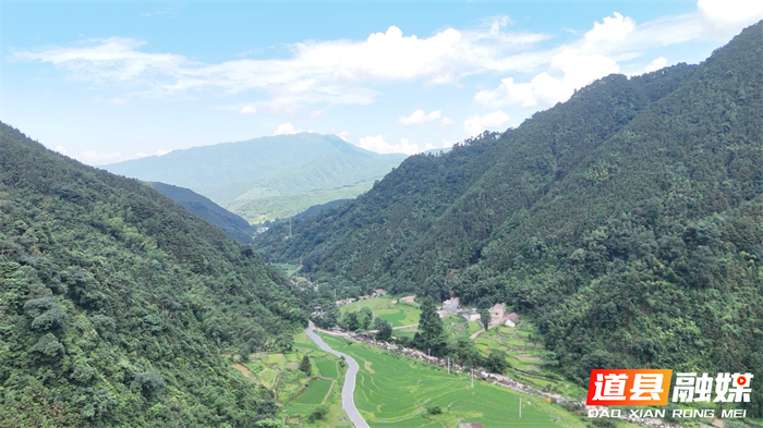 0714道县:丰富文旅业态 让“清凉经济”四季红火05_副本.jpg 0714道县:丰富文旅业态 让“清凉经济”四季红火05_副本.jpg