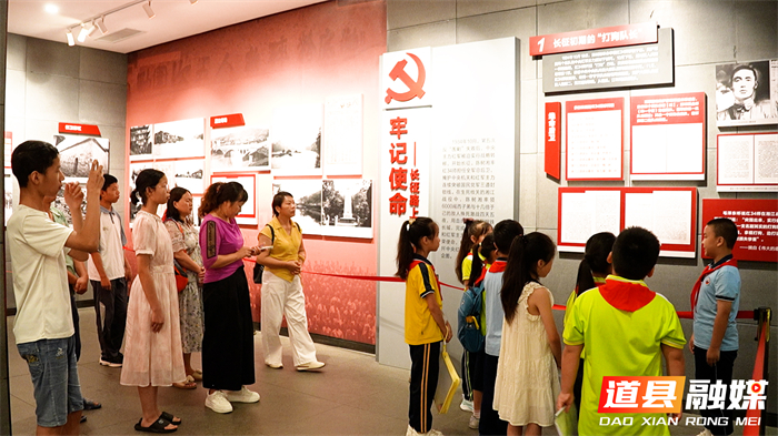 0723道县：红领巾讲解员上岗履职 童心宣讲赓续红色血脉 (5)_副本.jpg