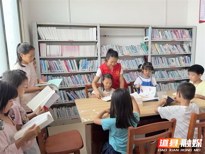 0723道县：党群阵地筑防线 志愿护航守“童”心02_副本.jpg