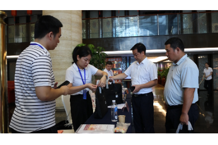 满怀豪情赴盛会，肩负使命绘新卷——中国共产党道县第十四次代表大会代表今日报到