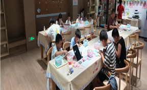 视频 | 道县：新华书店“凉”方引客“拼豆”体验让暑假“阅”有趣 