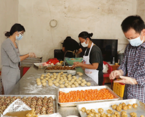 视频|道县：手工月饼走俏 私人订制串起团圆味道