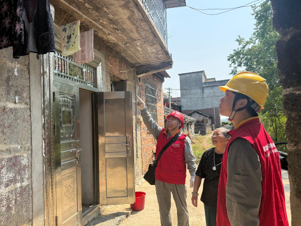 道县：暖心检修护夕阳 安全用电暖民心