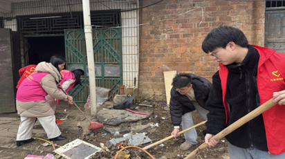 道县万家庄街道开展“净家园、迎新春”清洁行动