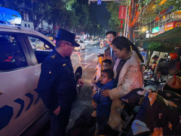 暖心守护！道县城管连续帮助两名走失儿童平安回家