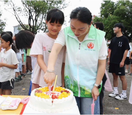 视频 | 道县：欢歌笑语迎“六一” 温情守护伴成长