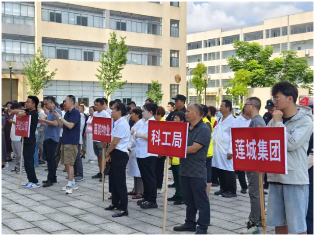 以练筑防 安全护航——道县科工局联合多单位开展厂房消防安全实战演练