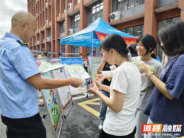图片1_副本1.png 图片1_副本1.png