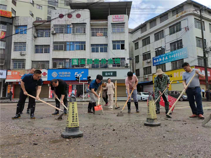 0512道县：学习党史办实事 暖心服务解民忧.jpg