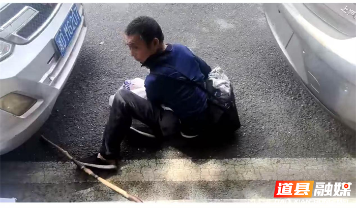 0613龙舟竞渡激情燃 城管温情暖人心01_副本.png